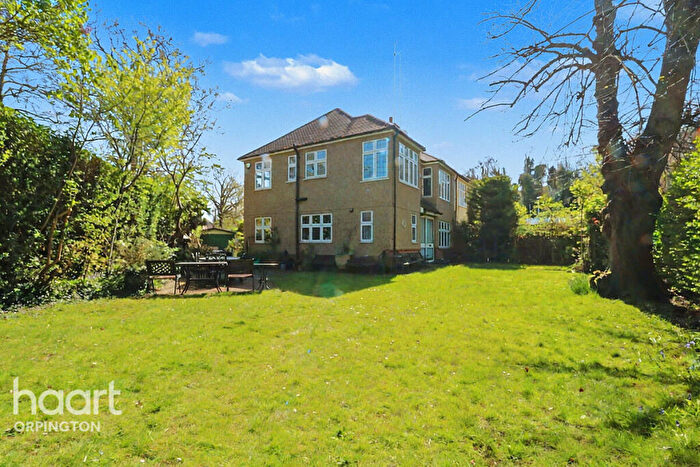 6 Bedroom Semi Detached House For Sale In Sevenoaks Road, Orpington, BR6