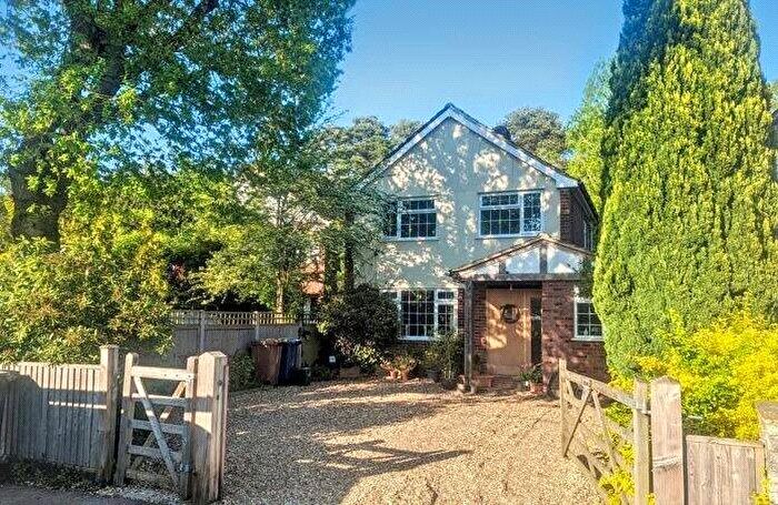4 Bedroom Detached House For Sale In Red House Lane, Elstead, Godalming, Surrey, GU8
