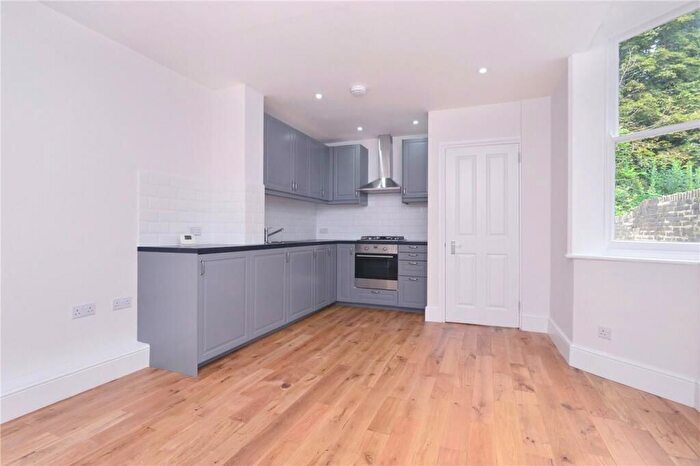 1 Bedroom Flat For Sale In Ivydale Road, London, SE15