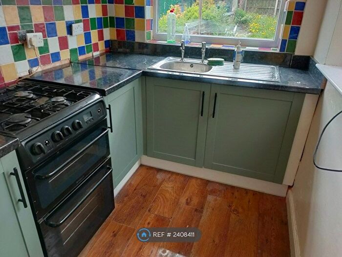 2 Bedroom End Of Terrace House To Rent In St. Johns Road, Doncaster, DN4