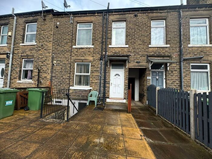 1 Bedroom Flat To Rent In Norman Road, Birkby, Huddersfield, HD2