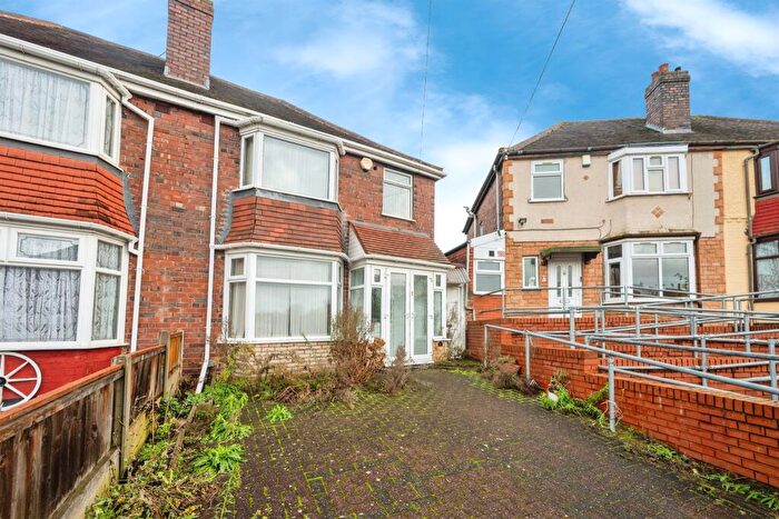 3 Bedroom Semi Detached House For Sale In Calthorpe Road, Handsworth, Birmingham, B20