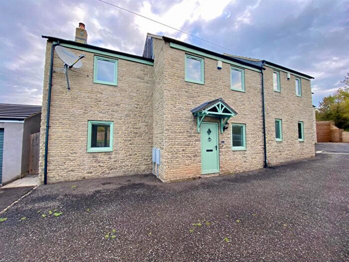 3 Bedroom House To Rent In Siston Common, Bristol, BS15