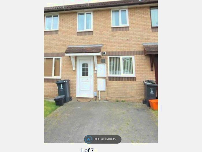 2 Bedroom Terraced House To Rent In Hanson Close, Swindon, SN5