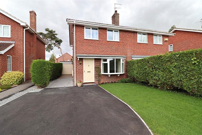 3 Bedroom Semi-Detached House For Sale In Pinewood Road, Pocklington, YO42