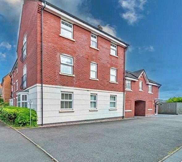 2 Bedroom Flat For Sale In Hough Way, Essington, Wolverhampton, Staffordshire, WV11