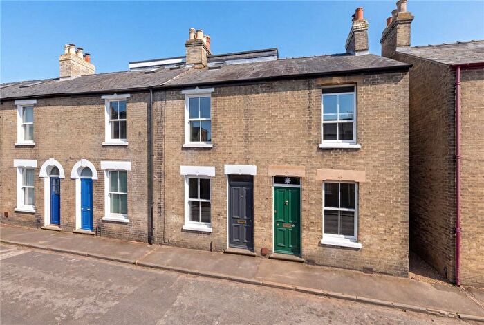 3 Bedroom Terraced House For Sale In Selwyn Road, Newnham, Cambridge, CB3