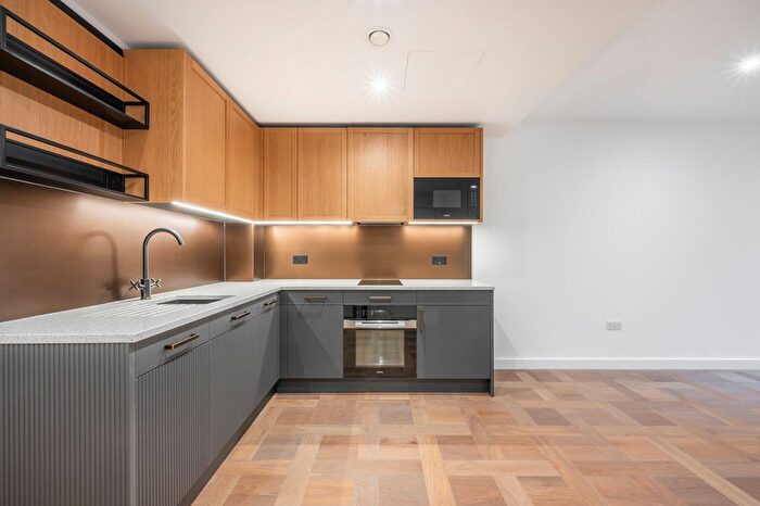 Studio To Rent In Saffron Wharf, London Dock, E1W