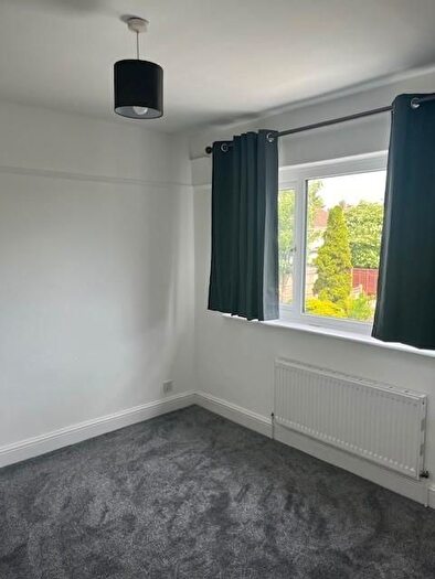 2 Bedroom Maisonette To Rent In Erith Crescent, Romford, RM5