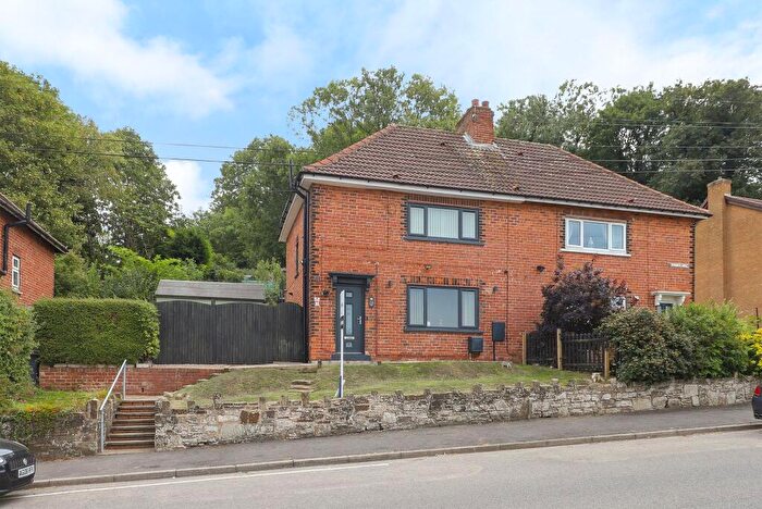 3 Bedroom Semi-Detached House For Sale In Winney Hill, Harthill, S26
