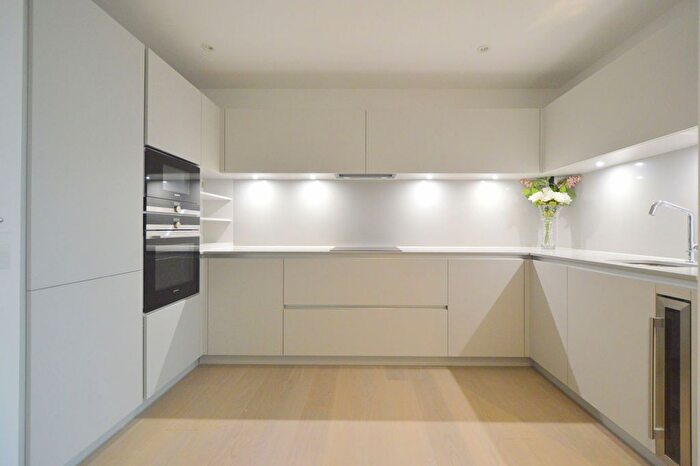 2 Bedroom Flat To Rent In Hilary Mews, Brandon House, SE1