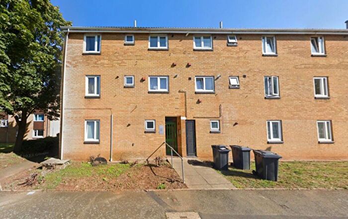 2 Bedroom Flat To Rent In Deal Street, Northampton, NN1