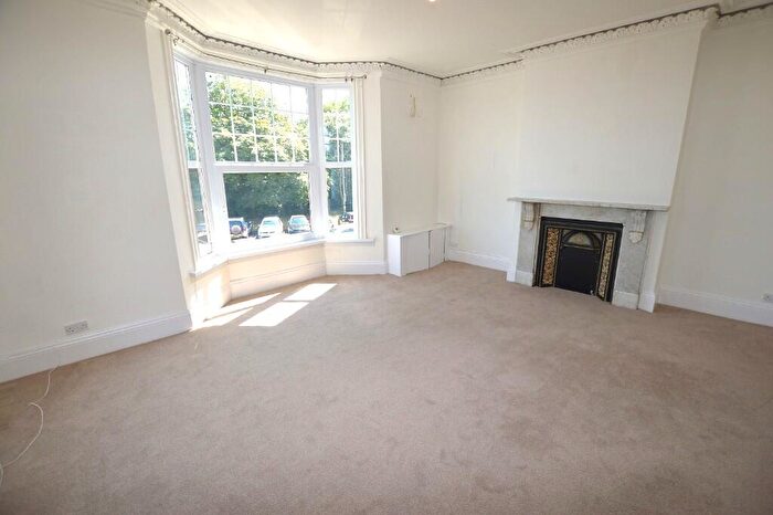 3 Bedroom Maisonette For Sale In Station Approach West, Hassocks, West Sussex, BN6