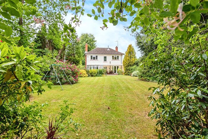 4 Bedroom Detached House For Sale In Yarmouth Road, Broome, Bungay, NR35