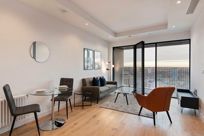 1 Bedroom Apartment To Rent In Corson House, City Island Way, E14