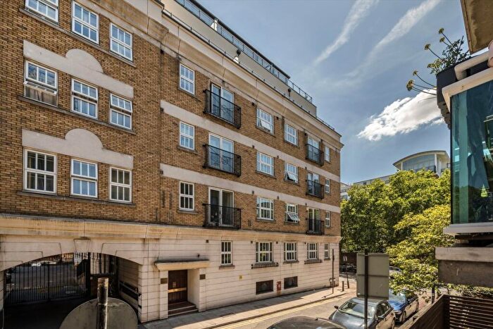 1 Bedroom Flat To Rent In Cartwright Street, Tower Hill, E1