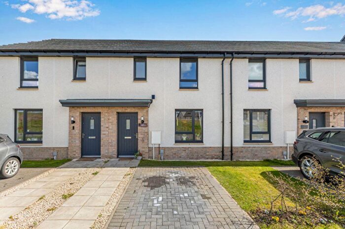 3 Bedroom Terraced House For Sale In Arkaig Gardens, Burdiehouse, Edinburgh, EH17