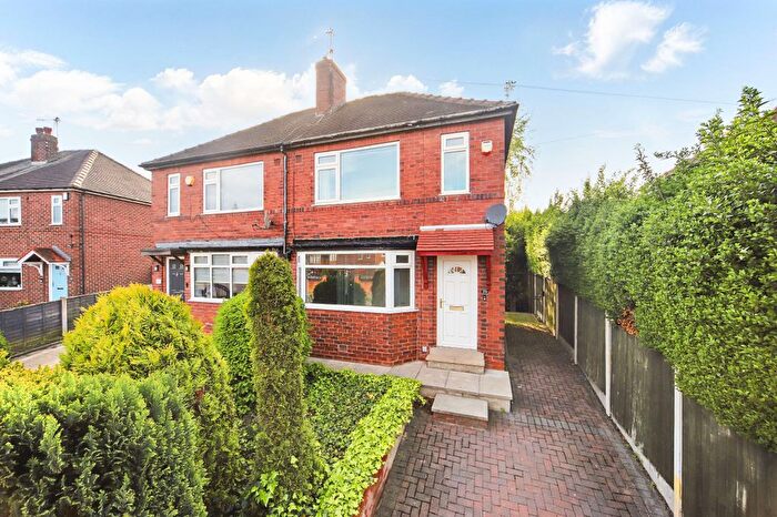 3 Bedroom Semi-Detached House To Rent In Kelmscott Lane, Leeds, LS15