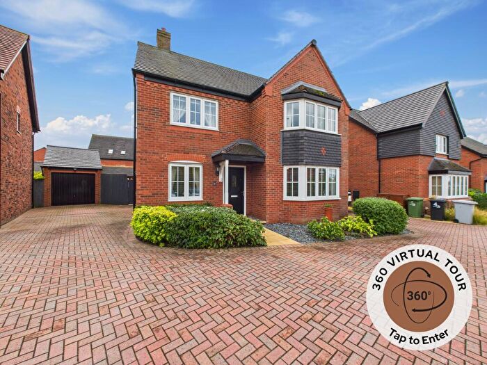 5 Bedroom Detached House For Sale In Kidsgrove Close, Sandbach, CW11