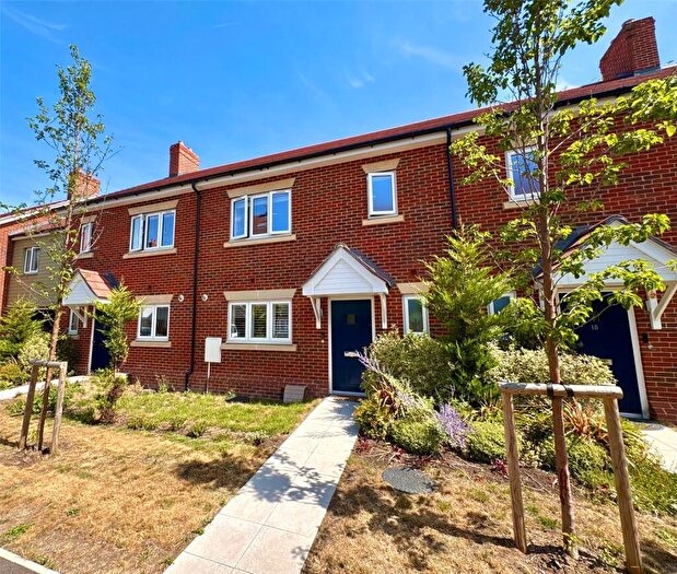 3 Bedroom Terraced House To Rent In Lake Avenue, Mytchett, Camberley, Surrey, GU16