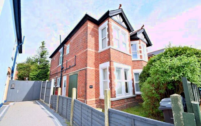 1 Bedroom Flat To Rent In Bournemouth, BH8