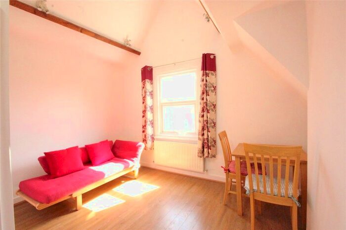 1 Bedroom Flat To Rent In Dollis Road, Finchley, London, N3