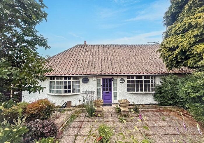 2 Bedroom Semi Detached Bungalow For Sale In Broughton Drive, Nottingham, Nottinghamshire, NG8