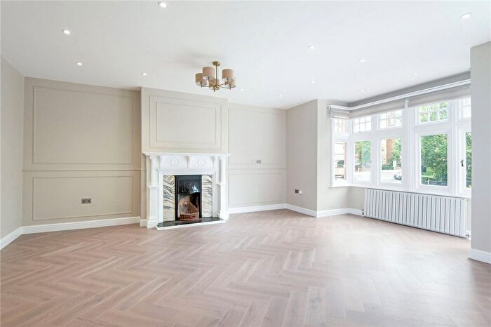 3 Bedroom Flat To Rent In St John's Wood Road, St John's Wood, London, NW8