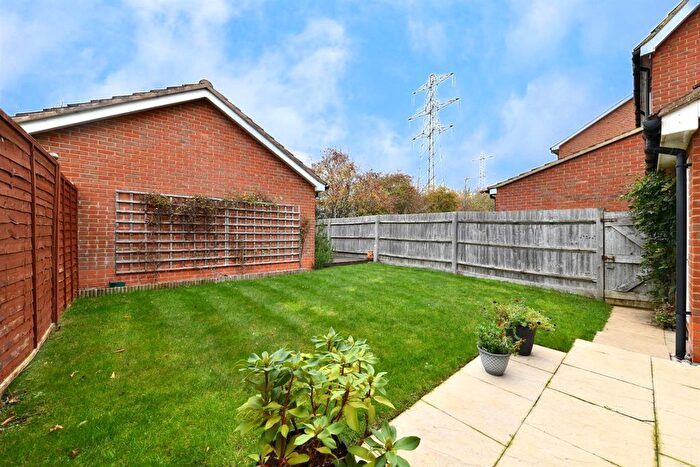 2 Bedroom End Of Terrace House For Sale In The Beacons, Stevenage, SG1