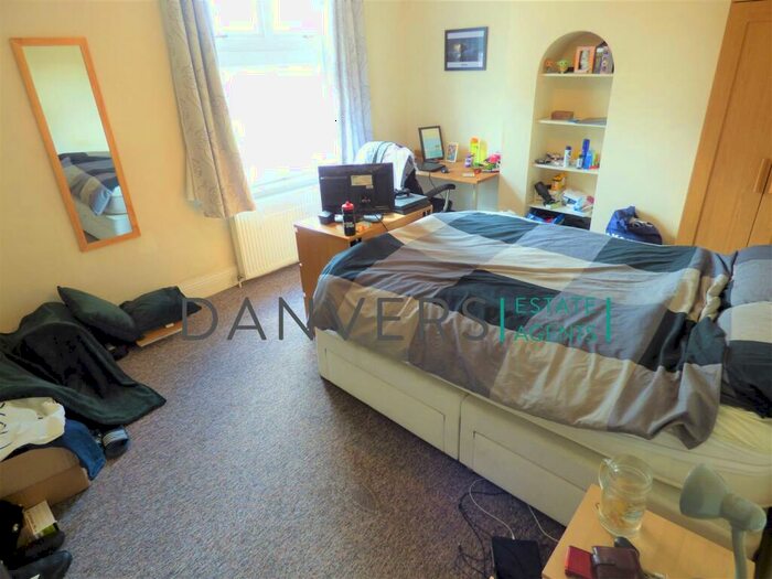 4 Bedroom Terraced House To Rent In Thirlmere Street, Leicester, LE2