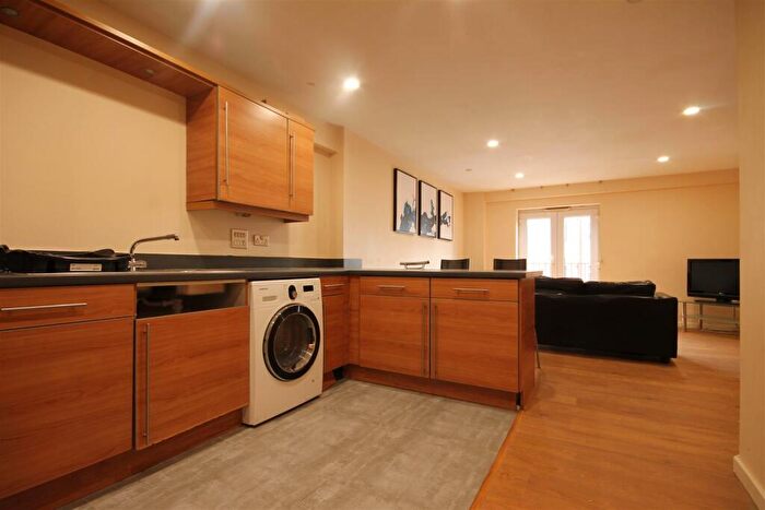 4 Bedroom Apartment To Rent In Rialto, City Centre, NE1