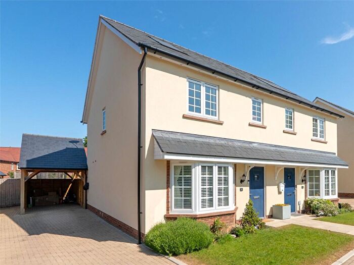 3 Bedroom Semi-Detached House For Sale In Widdowson Close, Didcot, Oxfordshire, OX11