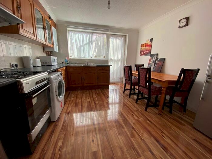 4 Bedroom Terraced House To Rent In Culmore Road, London, SE15