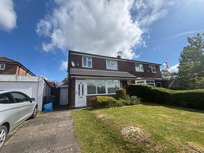3 Bedroom Property To Rent In Thorncroft Way, Walsall, WS5