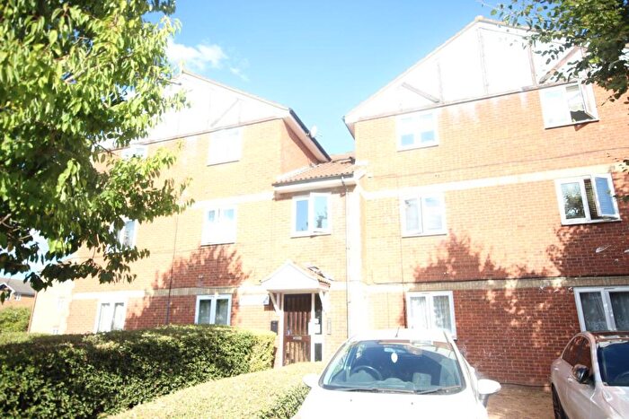 1 Bedroom Apartment To Rent In Maplin Park, Slough, SL3