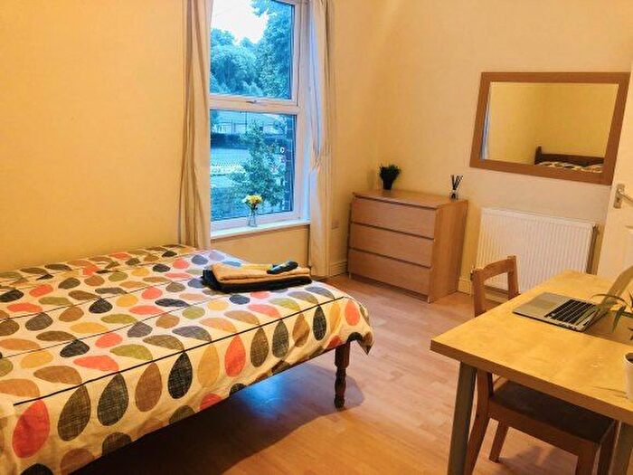 5 Bedroom Terraced House To Rent In Pomona St, Sheffield, South Yorkshire, S11