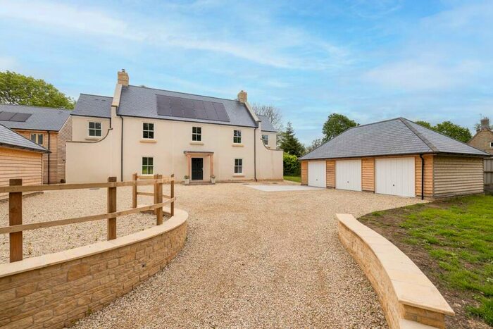 4 Bedroom Detached House For Sale In Lymewood House, Woolston, BA22