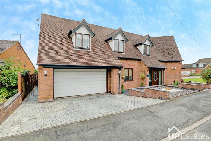 5 Bedroom Detached House For Sale In De La Bere Crescent, Burbage, LE10