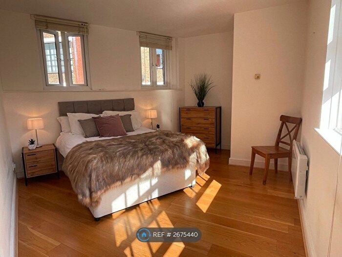 Studio To Rent In Bridewell Place, London, E1W