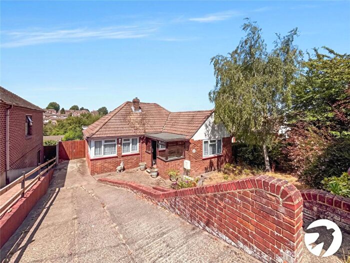 2 Bedroom Bungalow For Sale In Snodhurst Avenue, Walderslade, Kent, ME5