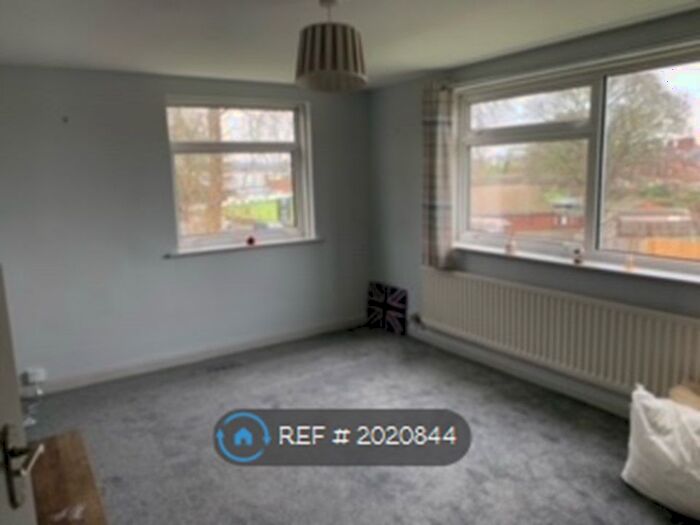 2 Bedroom Flat To Rent In Sandal, Wakefield, WF2