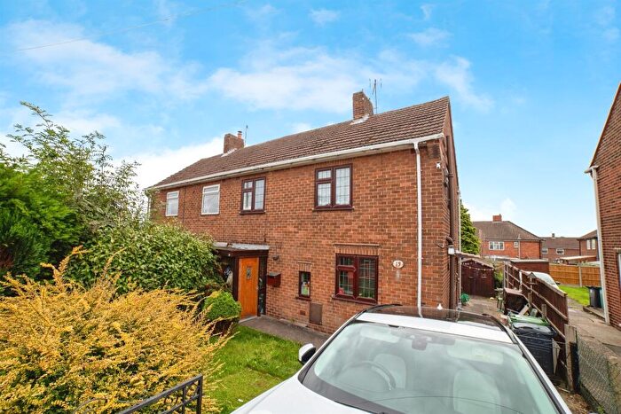 4 Bedroom Semi-Detached House For Sale In Loscoe-Denby Lane, Loscoe, Heanor, DE75