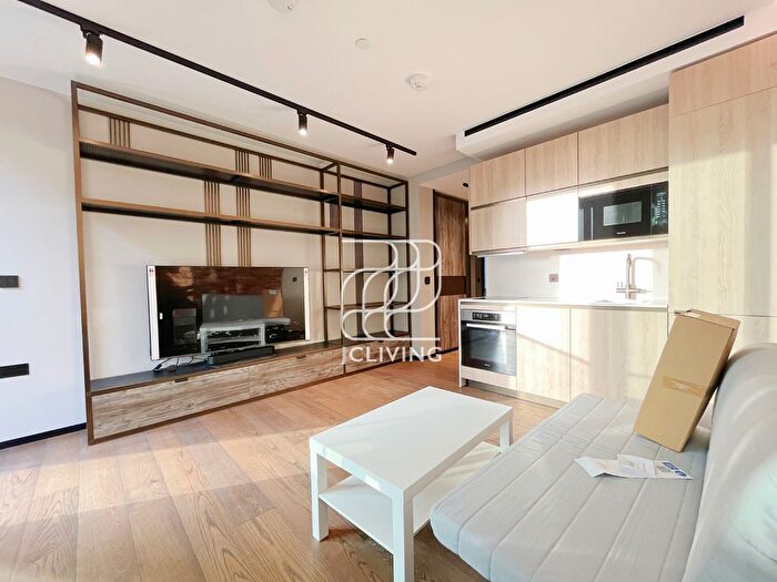 Studio To Rent In London, EC2A