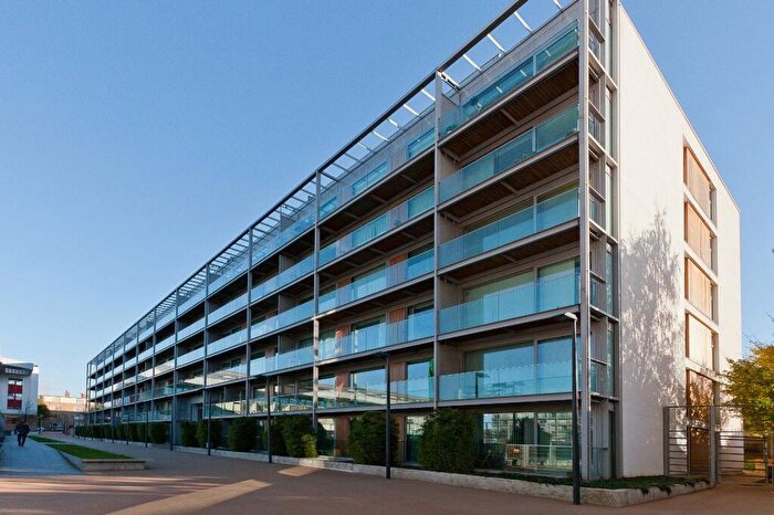 2 Bedroom Flat To Rent In Highbury Stadium Square, London, N5