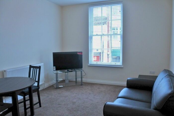 1 Bedroom Flat To Rent In New Street, Town Centre, Basingstoke, RG21