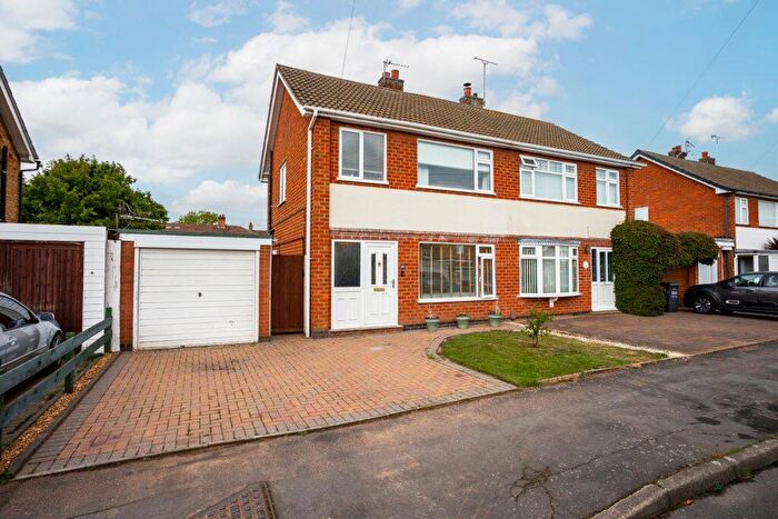3 Bedroom Semi-Detached House For Sale In Rockhill Drive, Mountsorrel, LE12