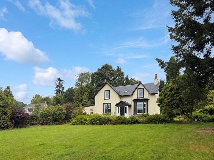 4 Bedroom Flat To Rent In Helensburgh, G84