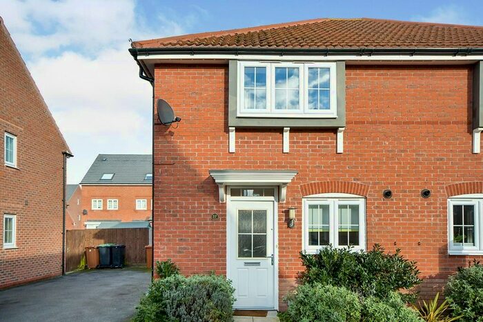 3 Bedroom Semi-Detached House To Rent In Tacitus Way, North Hykeham, Lincoln, LN6
