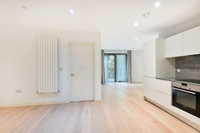 1 Bedroom Apartment To Rent In Pendant Court, Royal Wharf, London, E16