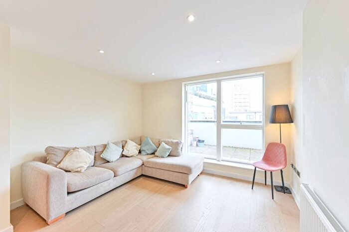 2 Bedroom Flat For Sale In Singer Mews, Clapham, London, SW4